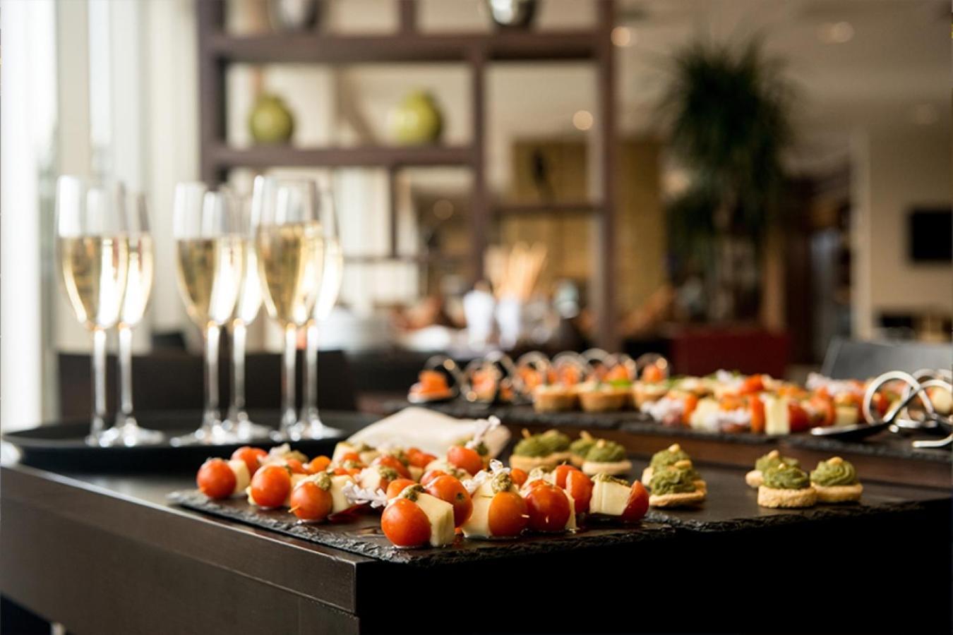 Fili Hotel At Nustar Cebu Zewnętrze zdjęcie